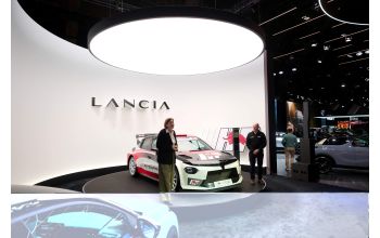 ontdek hoe lancia rallygeschiedenis heeft geschreven met iconische overwinningen en legendarische prestaties in de autosport.
