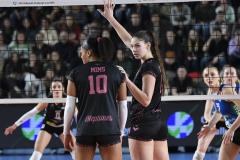 neptunes wint hun achtste volleybalwedstrijd op rij en bevestigt hun dominantie in de competitie.