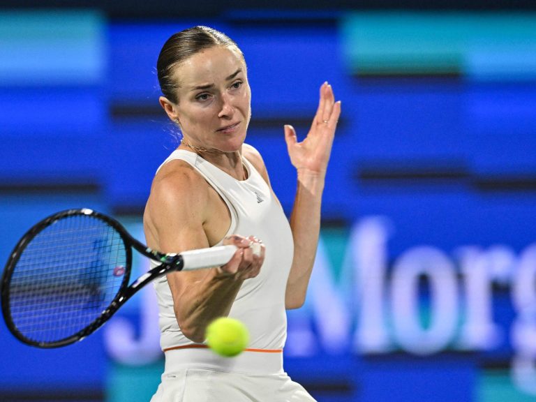 tennis: spelers in vae-toernooi verzorgd en geëvacueerd na incident tijdens het evenement.